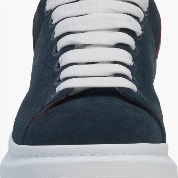 Alexander McQueen Men's Dark Blue and Burgundy Sneakers